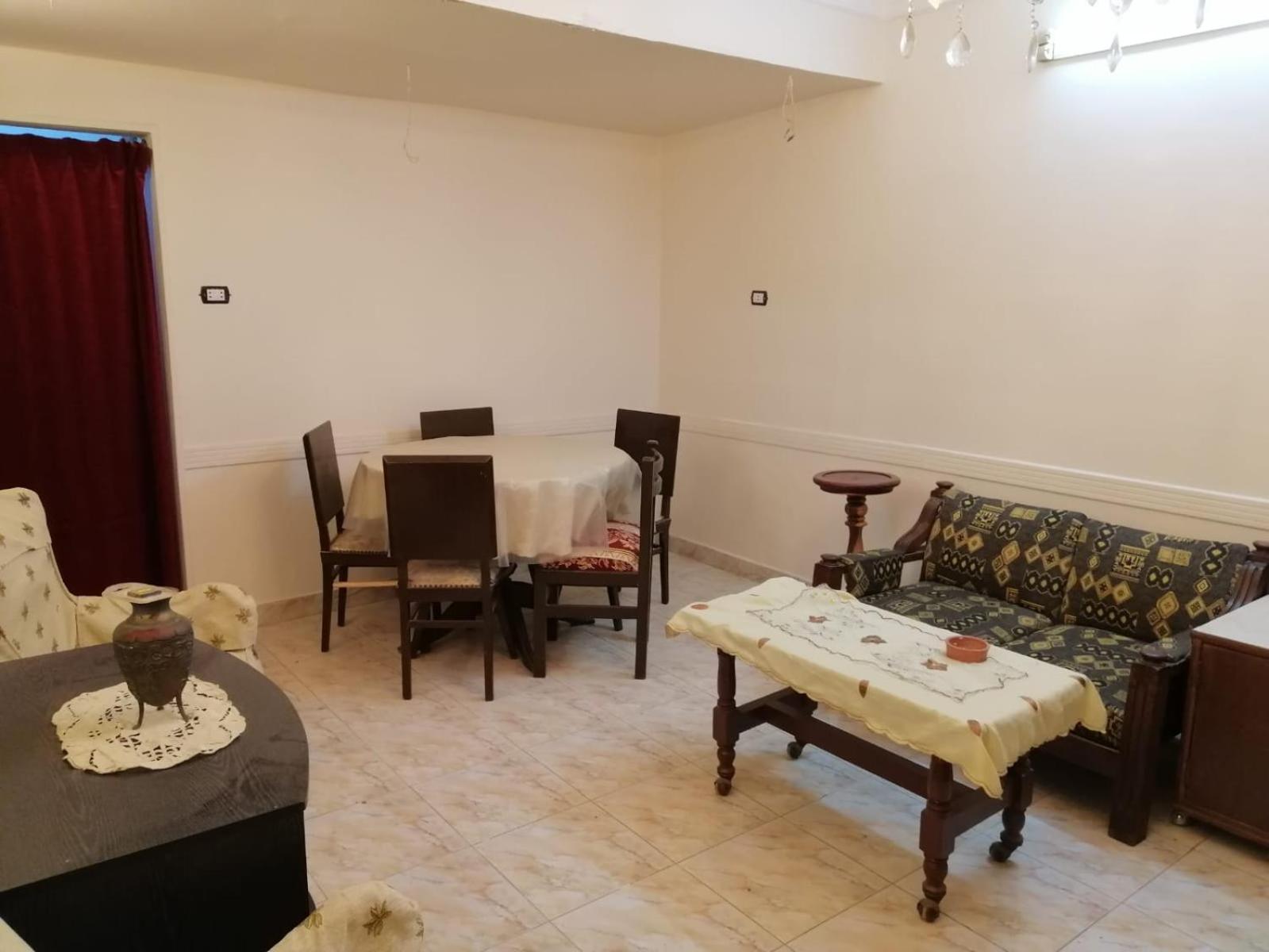 Nasr Apartment *